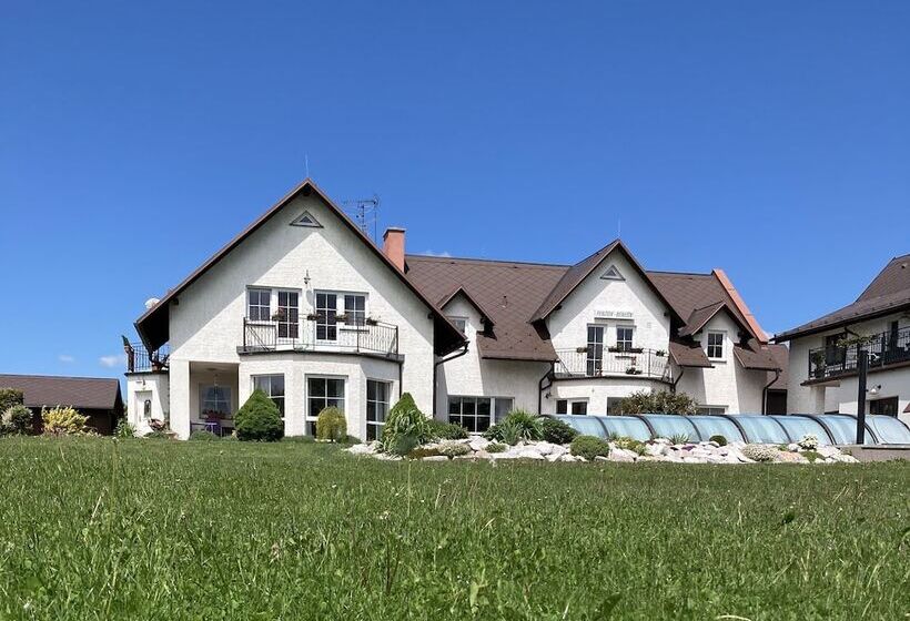 פנסיון Penzion Benešov