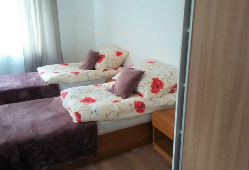 Пансион Penzion Smrekovica