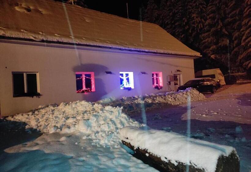 Пансион Penzion Smrekovica