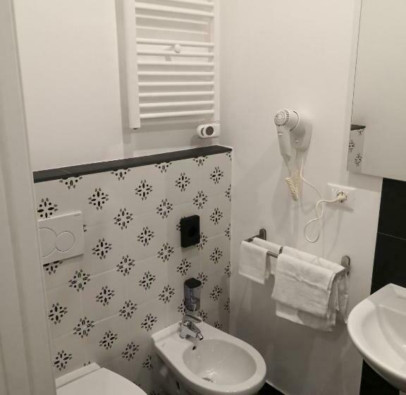 ペンション Pontassieve Guest House Centro Storico Camera Con Bagno 20 Minuti Da Firenze