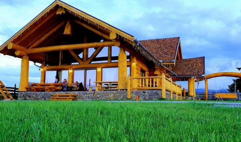 펜션 Prosilva House