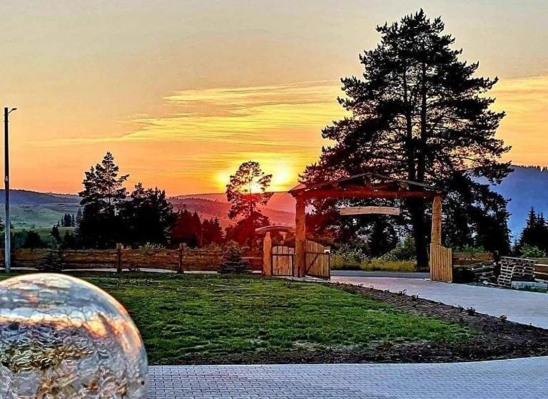 펜션 Prosilva House