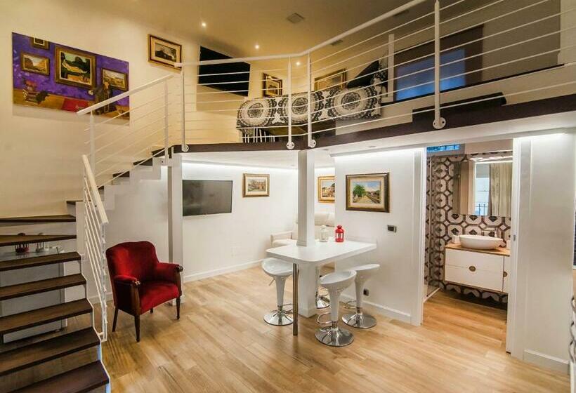 פנסיון Solimena House 44