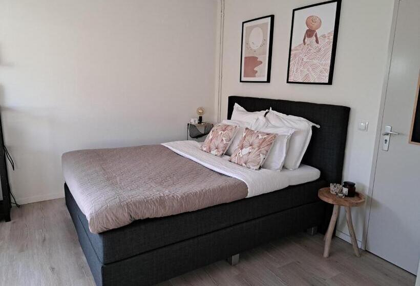 پانسیون Stad & Strand Studio