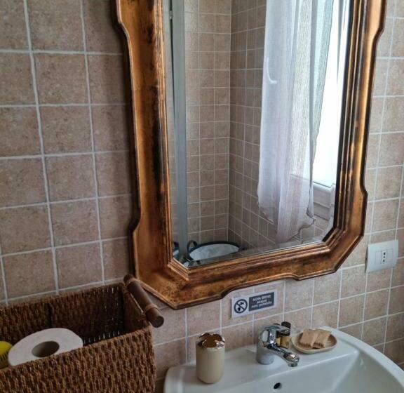 پانسیون Villa Iole