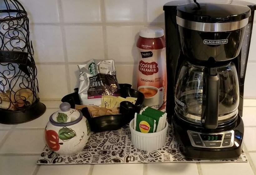 Pansiyon Willow Glen Private Studio   1 Queen Bed And 1 Queen Inflatable