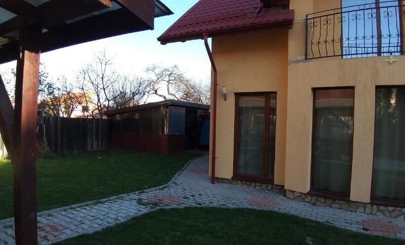 Pensiunea Vila Mocanilor