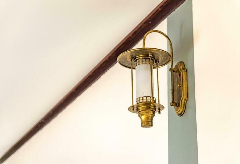 Курорт Hanoii House