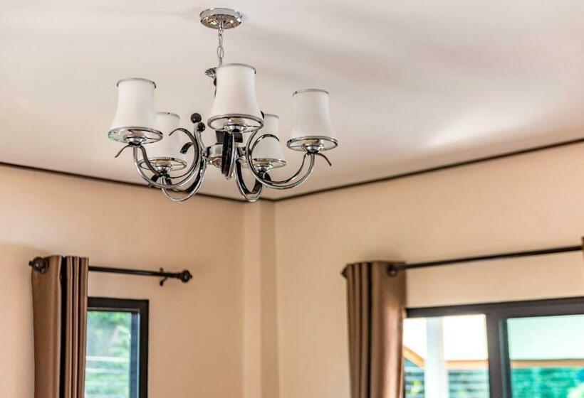 Курорт Hanoii House