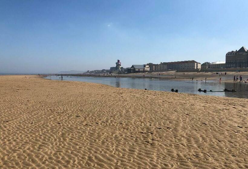 Redcar Seaview Apartments