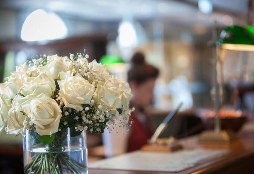 4 Sterne Superior Erlebnishotel Bell Rock, Europa Park Freizeitpark & Erlebnis Resort