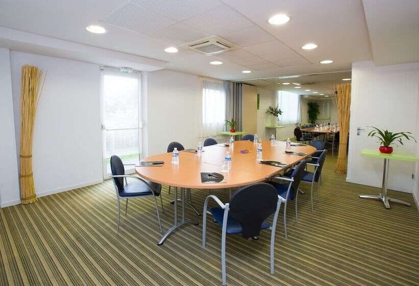 All Suites Bordeaux Lac Parc Des Expositions