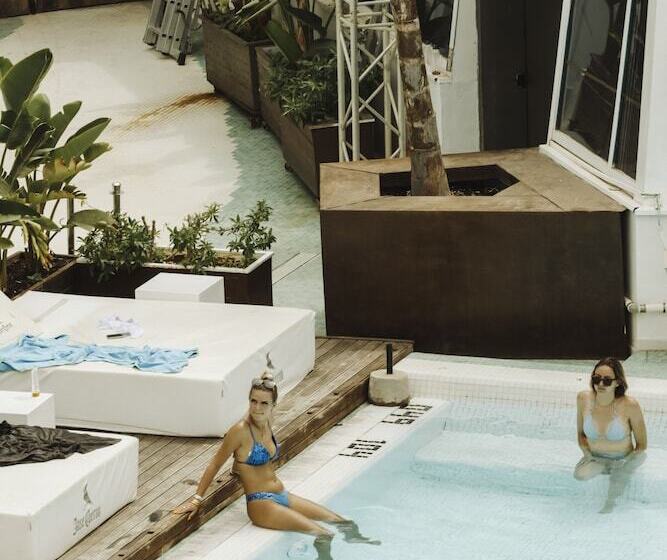 Apartamentos Bora Bora  Adults Only