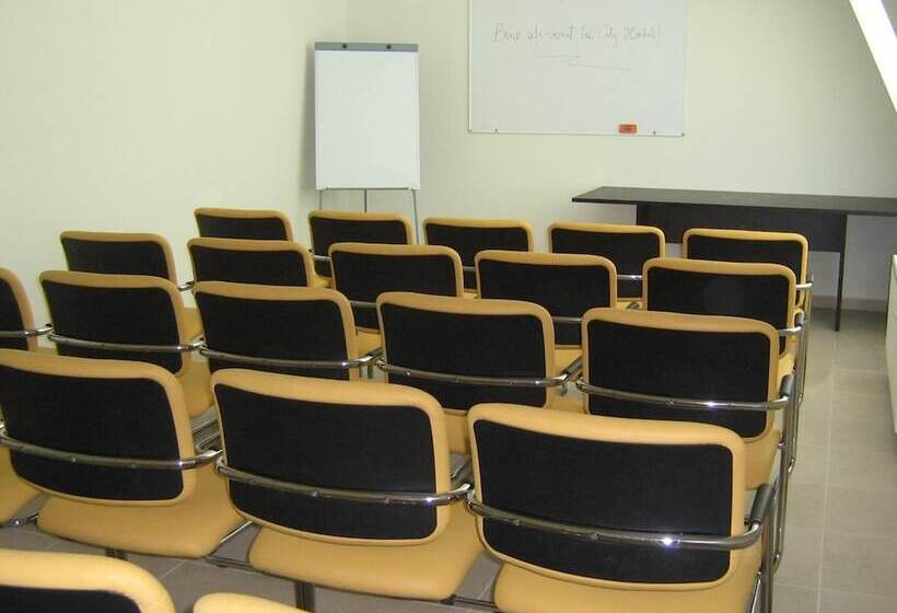 City Hotel Bucharest