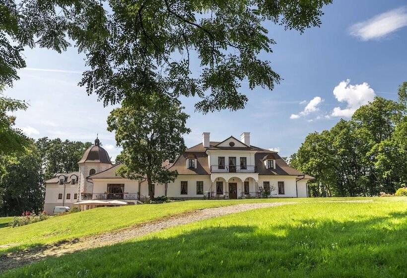 Dwór Kombornia Hotel&spa