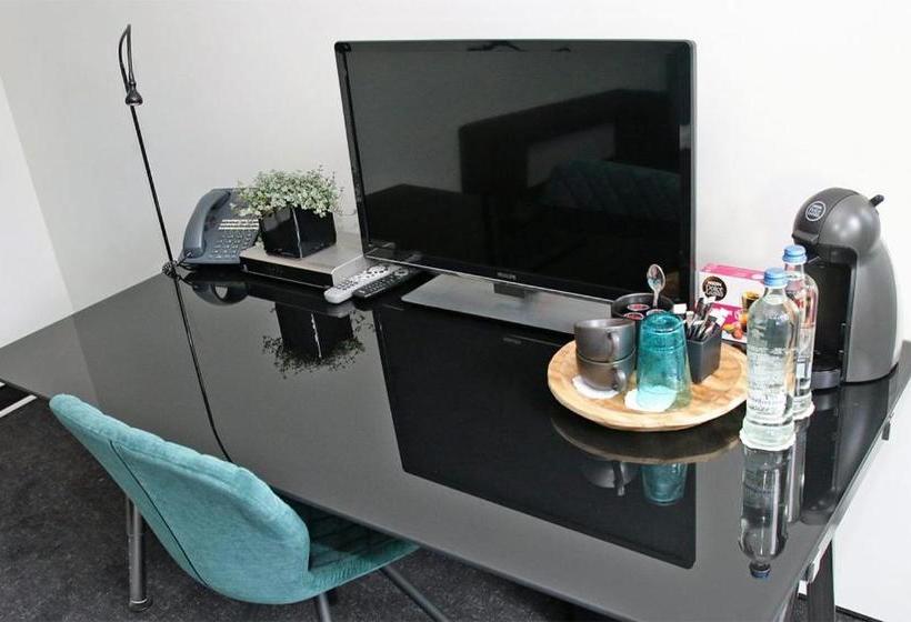 בית מלון כפרי Afspanning De Kroon