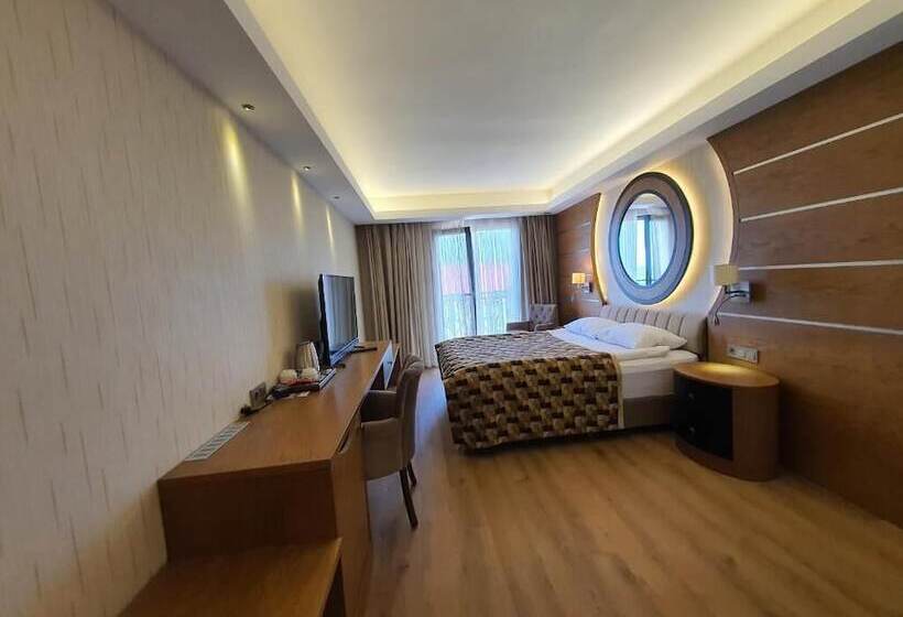 בית מלון כפרי Aktug