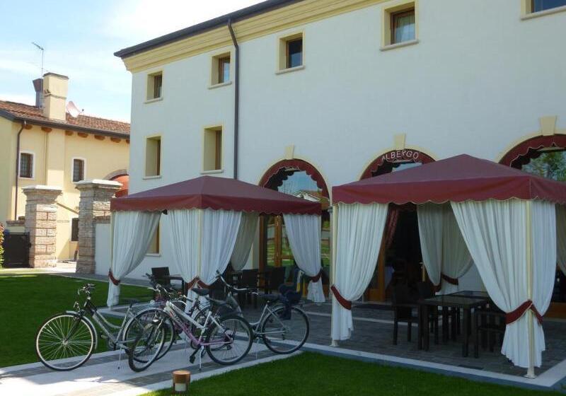 ホテル Albergo Antica Corte Marchesini