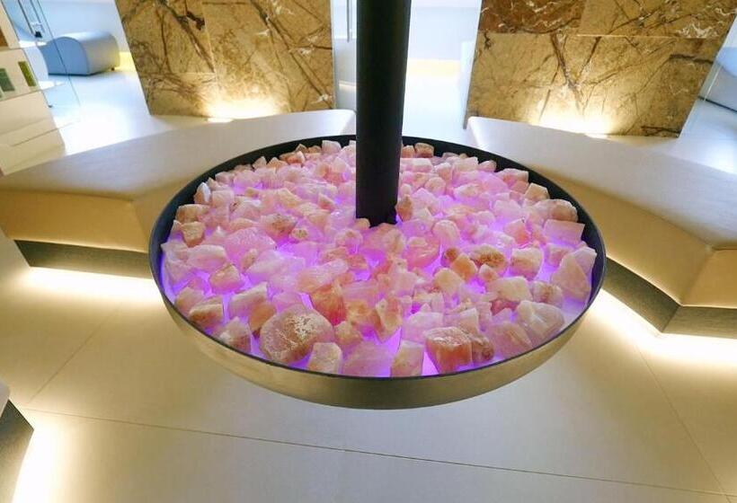 هتل Alexander Charme