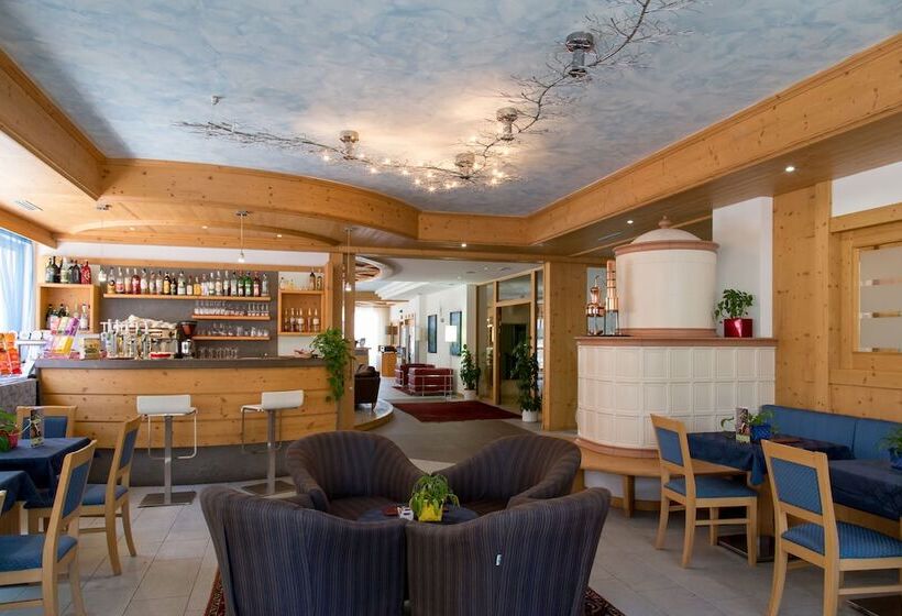 בית מלון כפרי Alpine Mugon