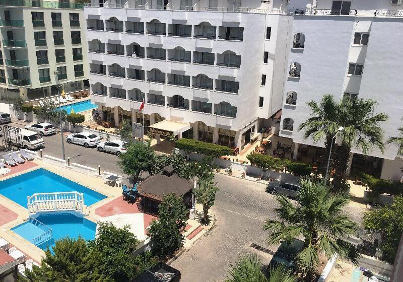 בית מלון כפרי Altinersan