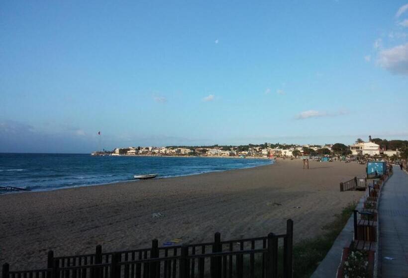 בית מלון כפרי Altinersan