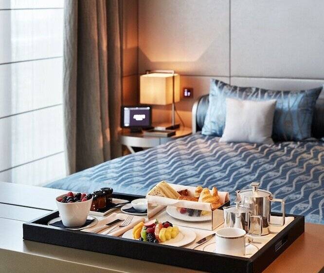 Armani Hotel Milano
