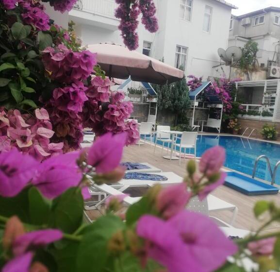 Ascot Hotel Büyükada