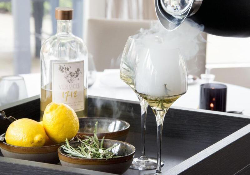 هتل Auberge Du Bonheur