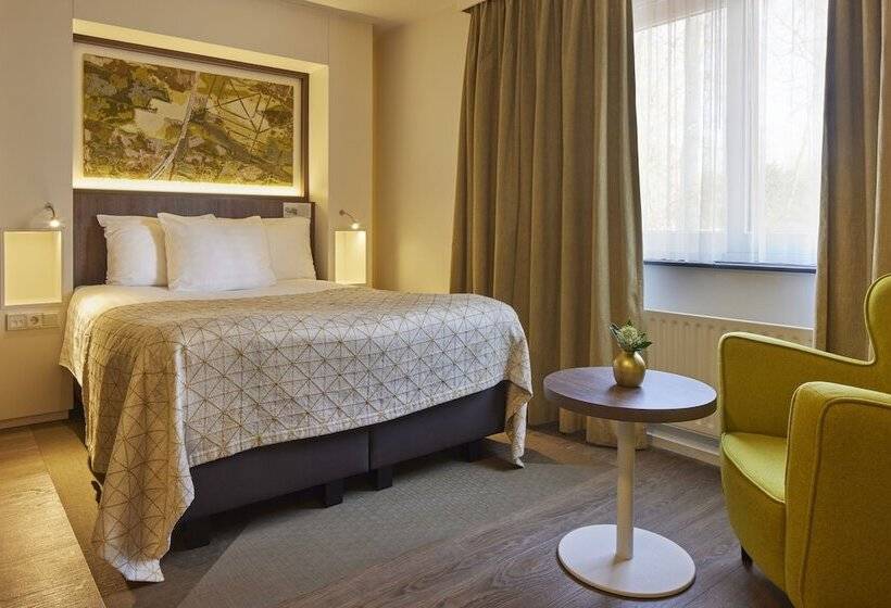 هتل Auberge Du Bonheur