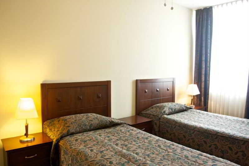 Отель Baran Airport Residence