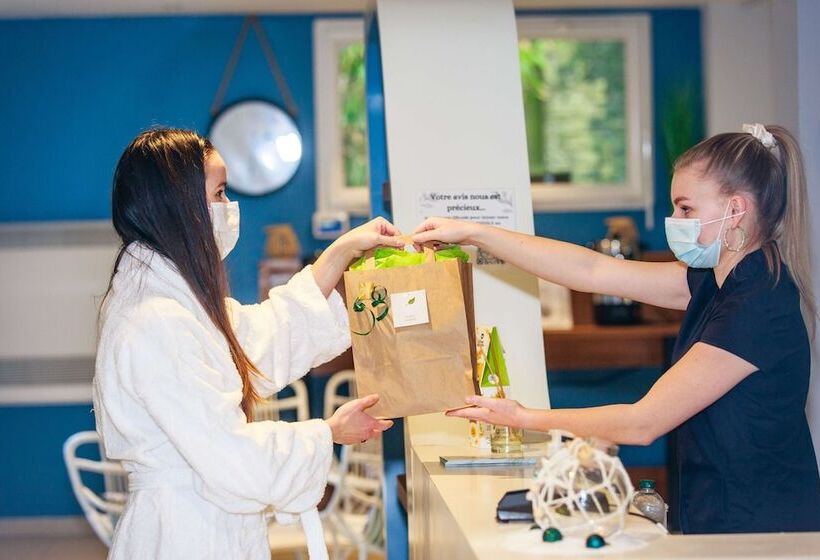 ホテル Best Western Hôtel Garden And Spa