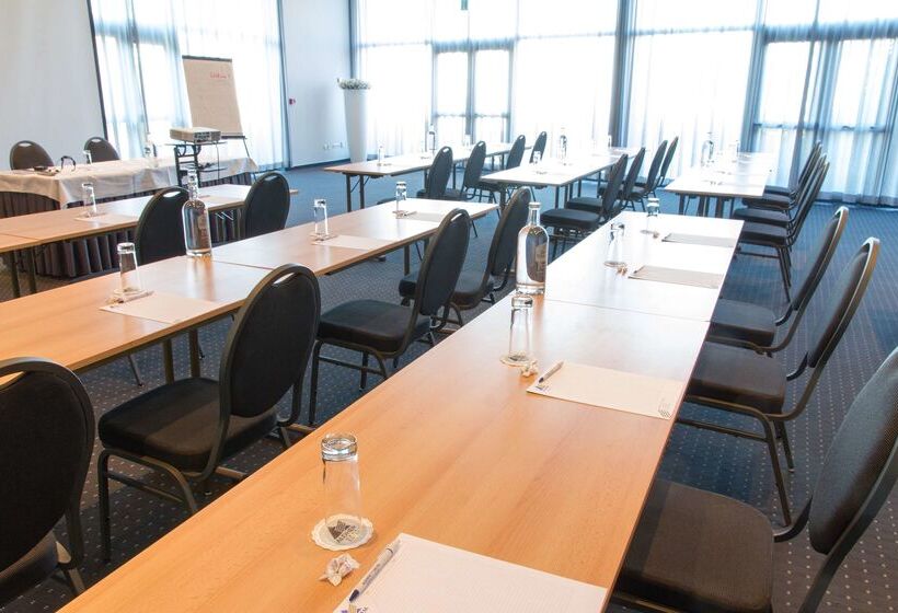 בית מלון כפרי Best Western Plus Aldhem