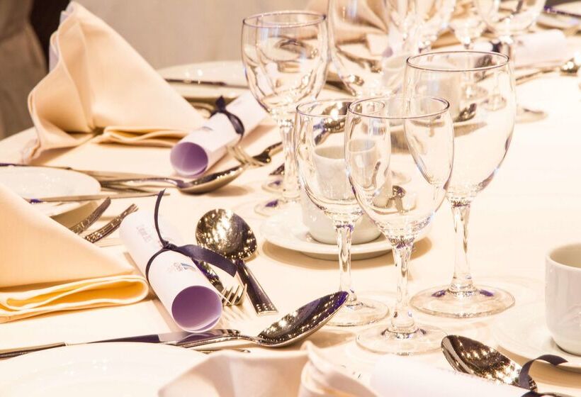 בית מלון כפרי Best Western Plus Aldhem