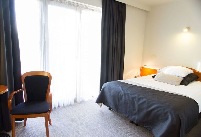 בית מלון כפרי Best Western Plus Aldhem