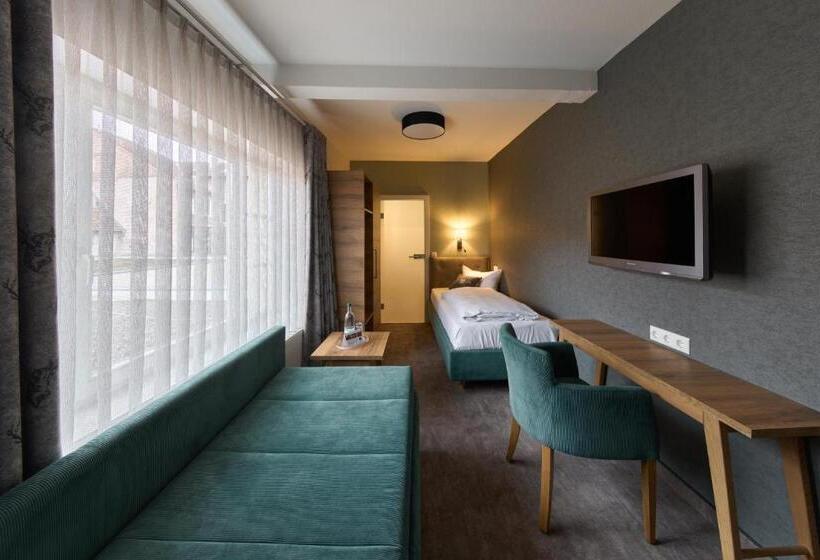 فندق Brauhaus Zum Löwen