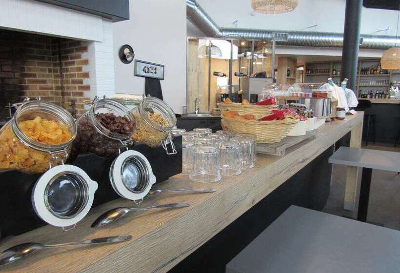 Brit Hotel Au Pays De Vitré