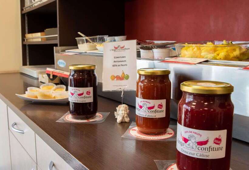 Brit Hotel Saint Méen Le Grand En Brocéliande