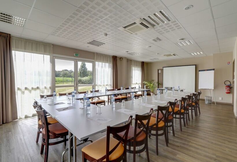 Brit Hotel Saint Méen Le Grand En Brocéliande