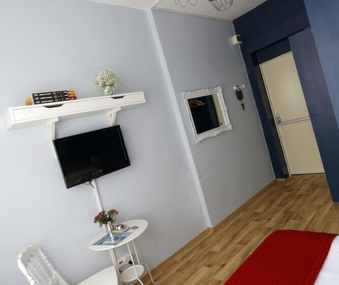 ホテル Cheers Port House