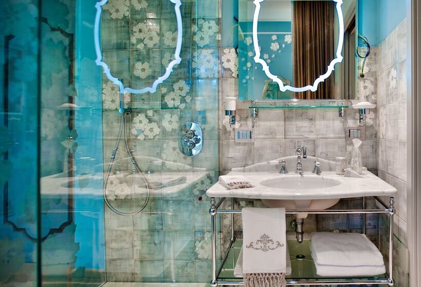 هتل Château Monfort Relais & Châteaux