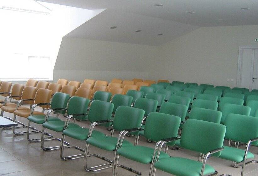 City Hotel Bucharest