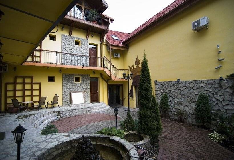 Отель Curtea Brasoveana