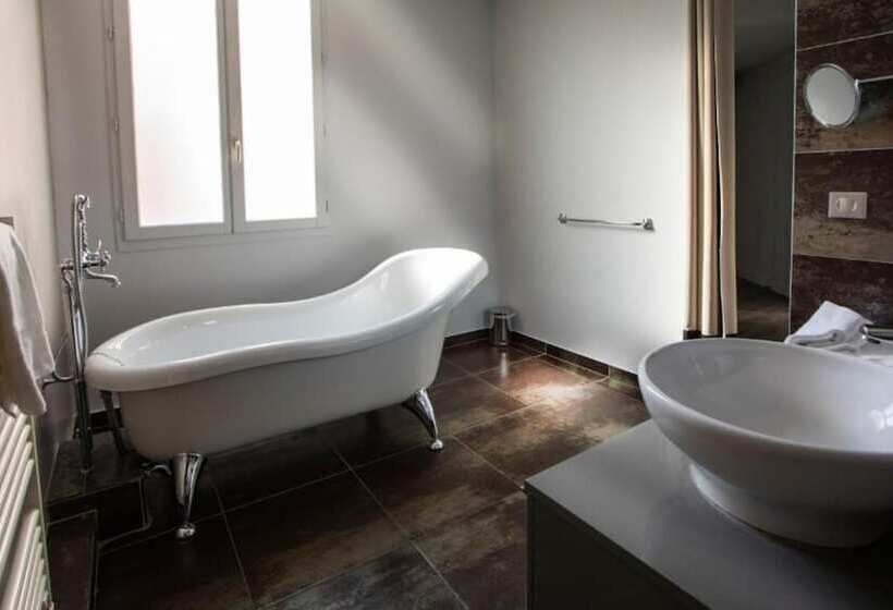 בית מלון כפרי De Paris