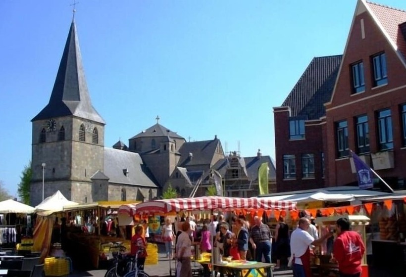 Отель De Schout