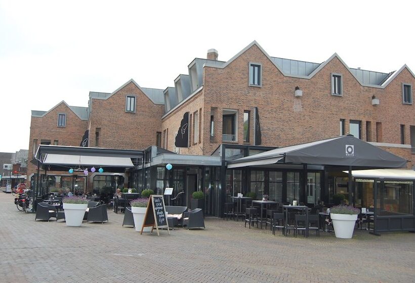 Отель De Schout