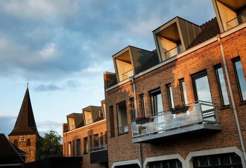 Отель De Schout