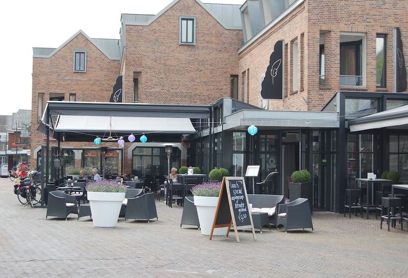 Отель De Schout