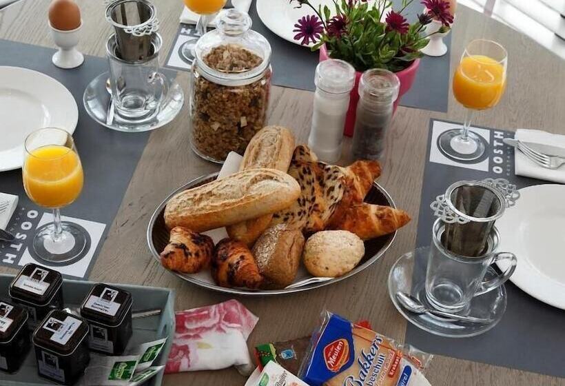 Отель De Schout