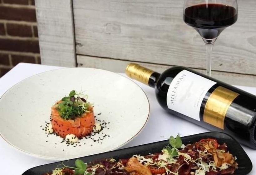 Отель De Schout